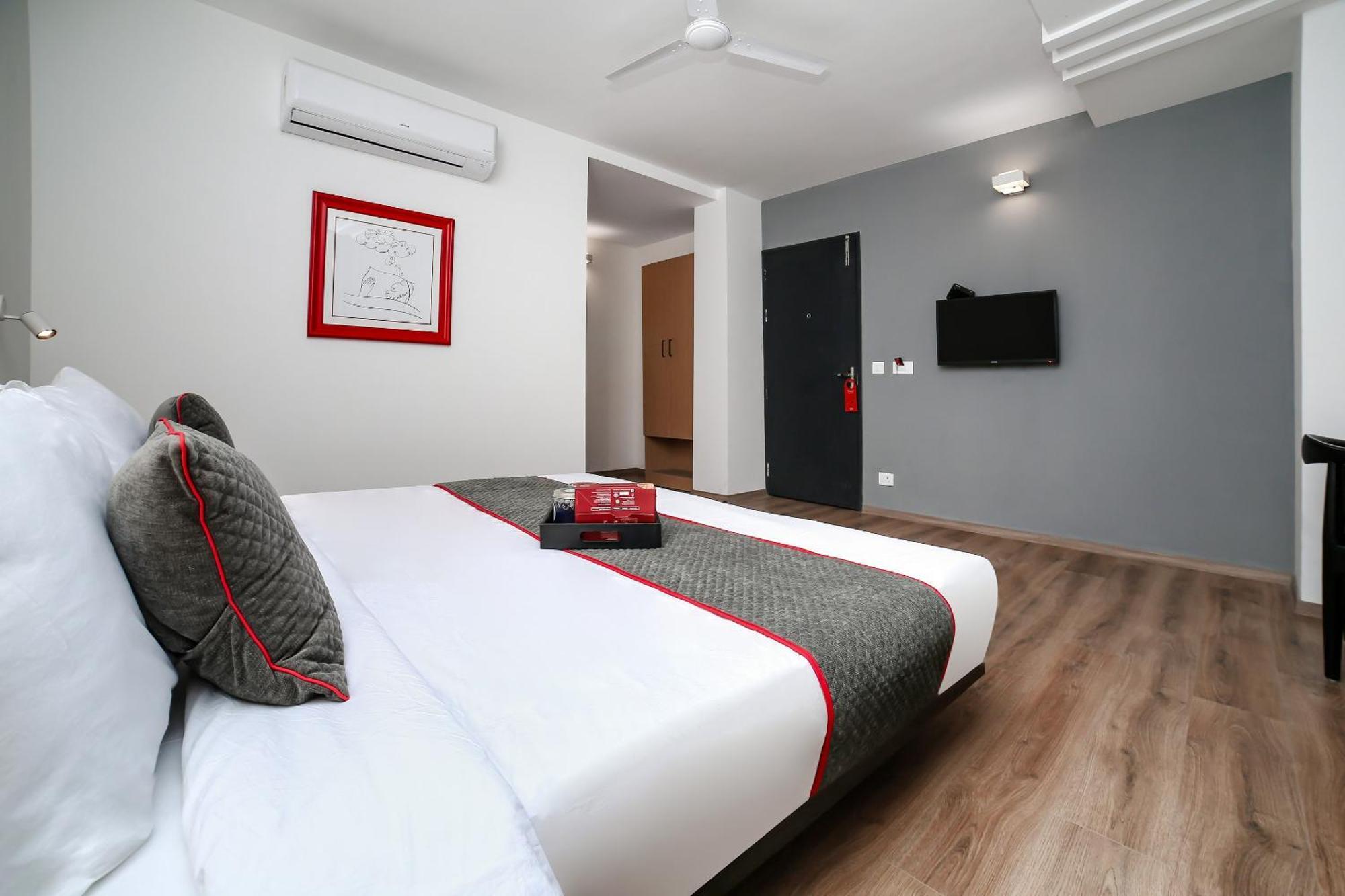 Hotel Collection O Townhouse 069 Gurgaon Exterior foto