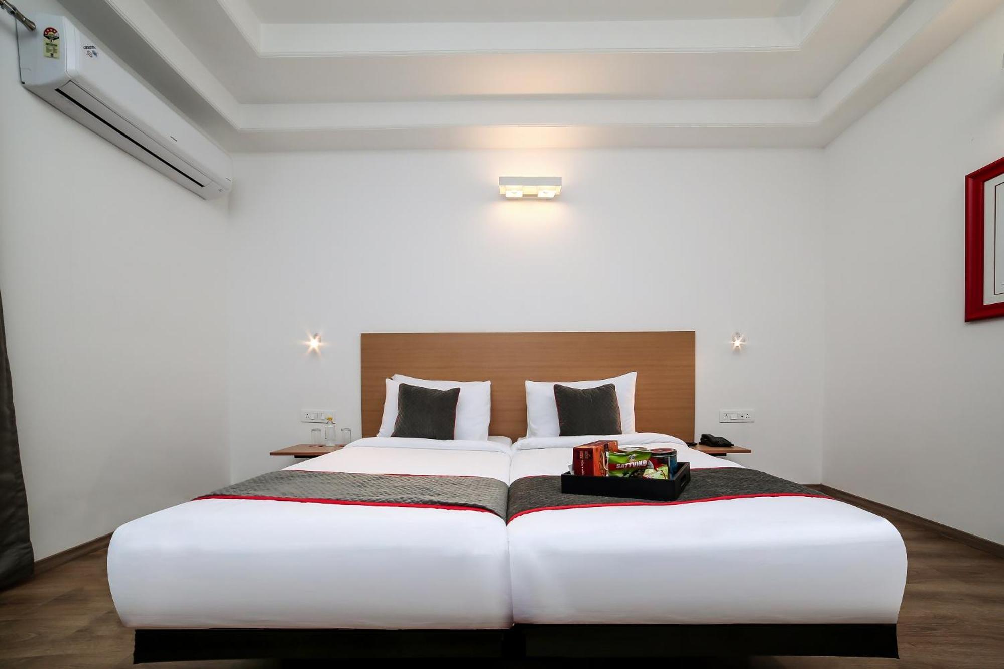 Hotel Collection O Townhouse 069 Gurgaon Exterior foto